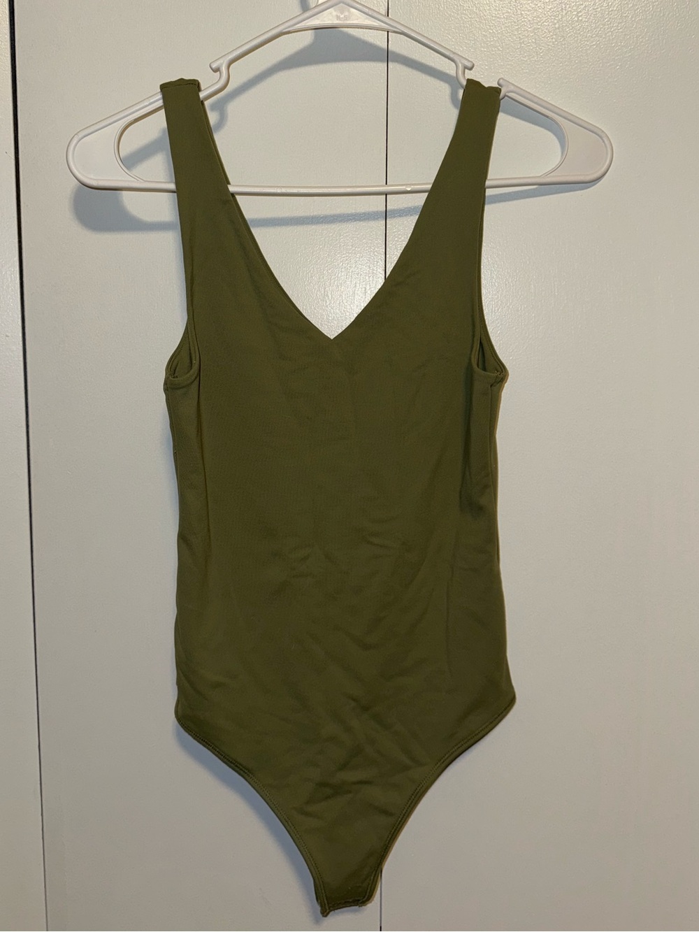 Abercrombie & Fitch | Double Layered Seamless V-Neck Bodysuit